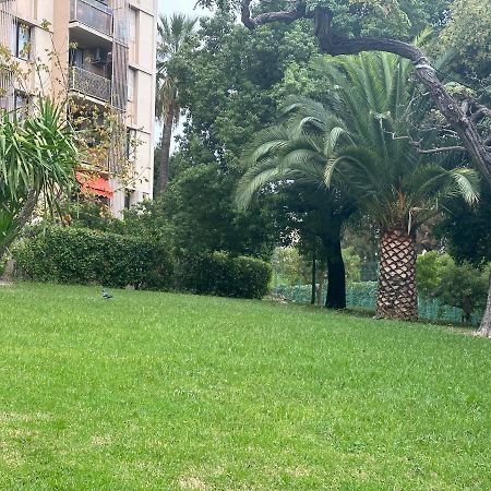 Privat Room In Private Security Residence With Free Parking, 1 Minute From Tramway, 9 Minutes From De Center, Accessible All Transports Nice Exterior photo